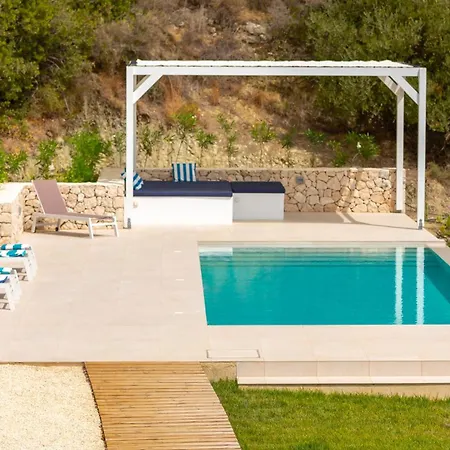 La E Bella Villa *